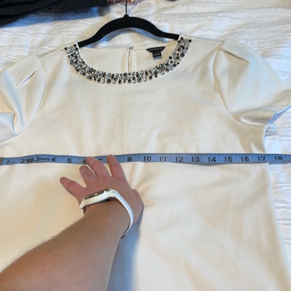 NWOT Ann Taylor Jeweled Neck Top - size small - Picture 4 of 6